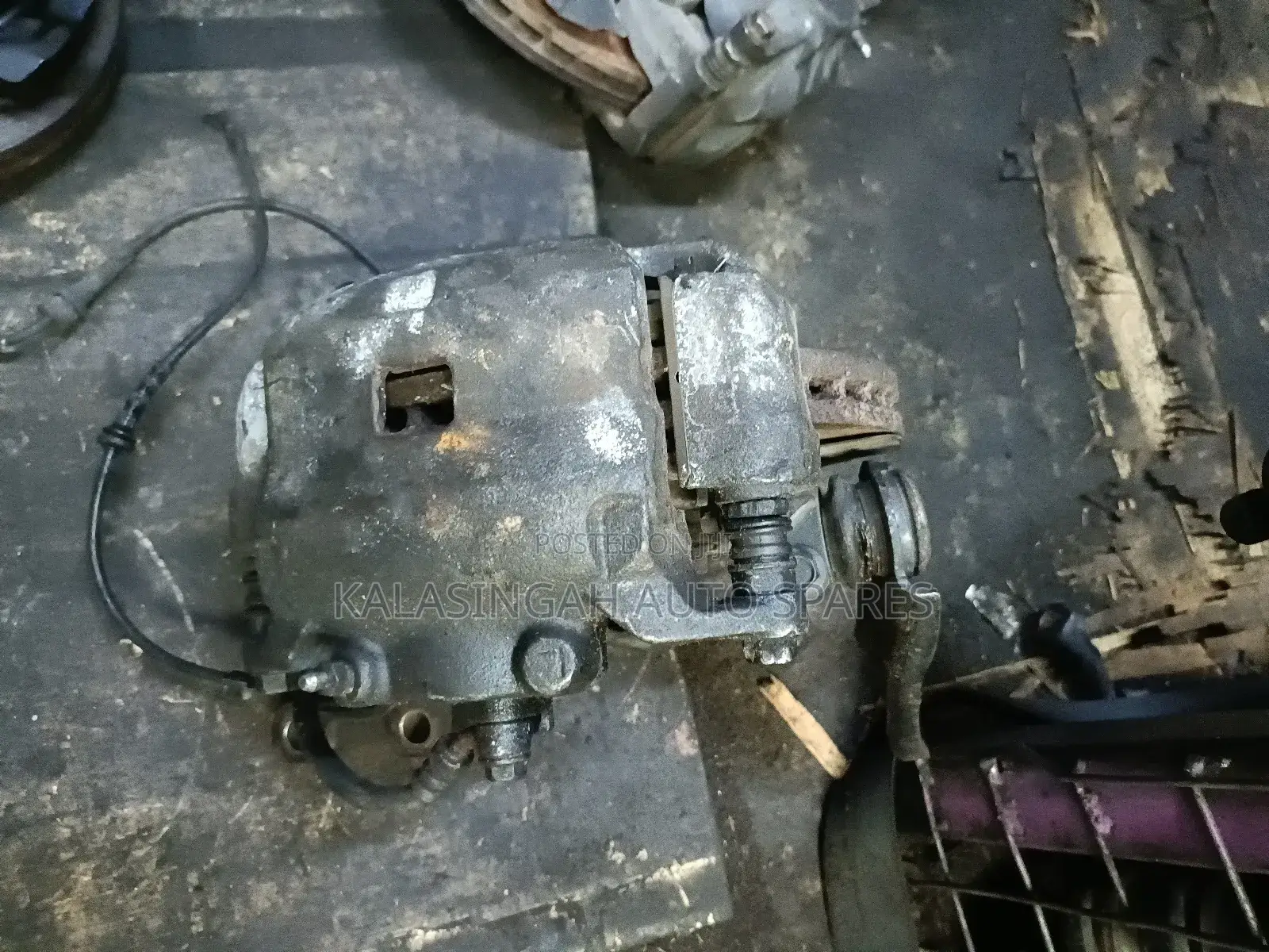 Brake Caliper Nv200