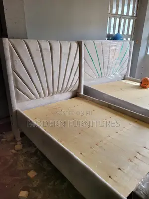 Slanted Lines 4 by 6 Bed