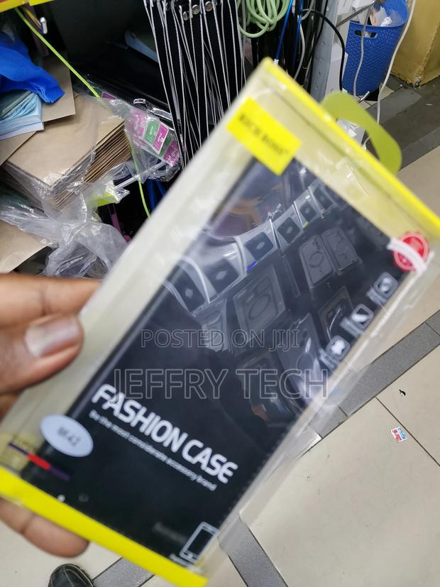 Universal Leather Flip Case for Nokia 4.2 -Black - thumbnail 3