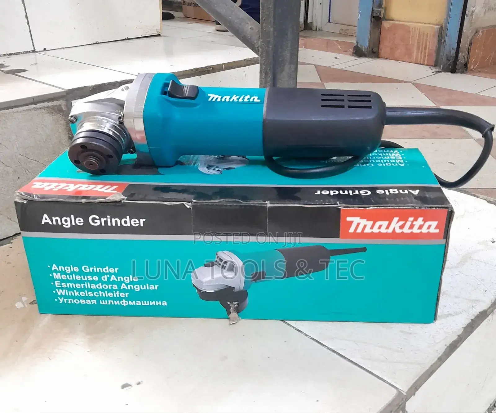 Makita Grinder 4" Electric Machine.