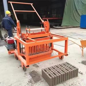 Diesel Hollow Brick Processing Equipment With Wheels - thumbnail 2