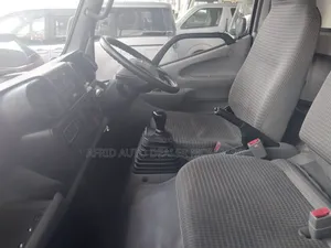 Toyota Dyna Van