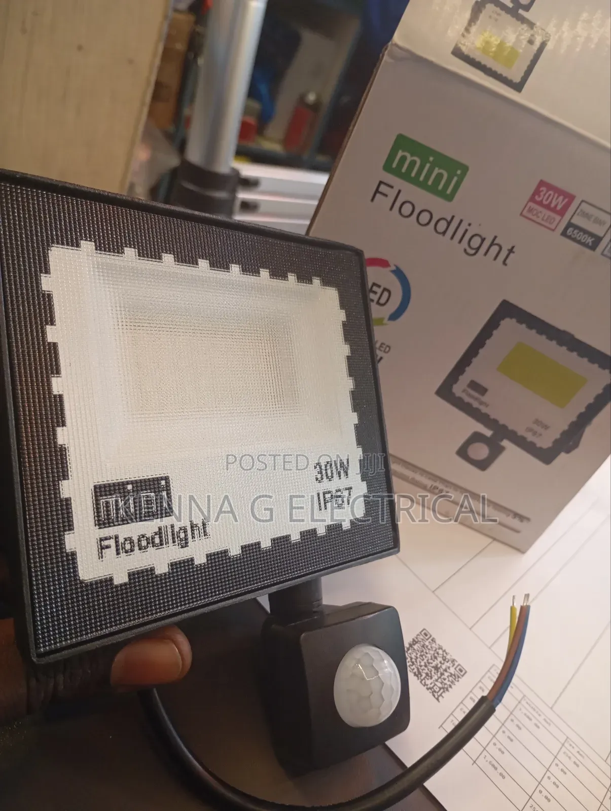 Premium Super Light 30W Mini Led Flood Light Motion