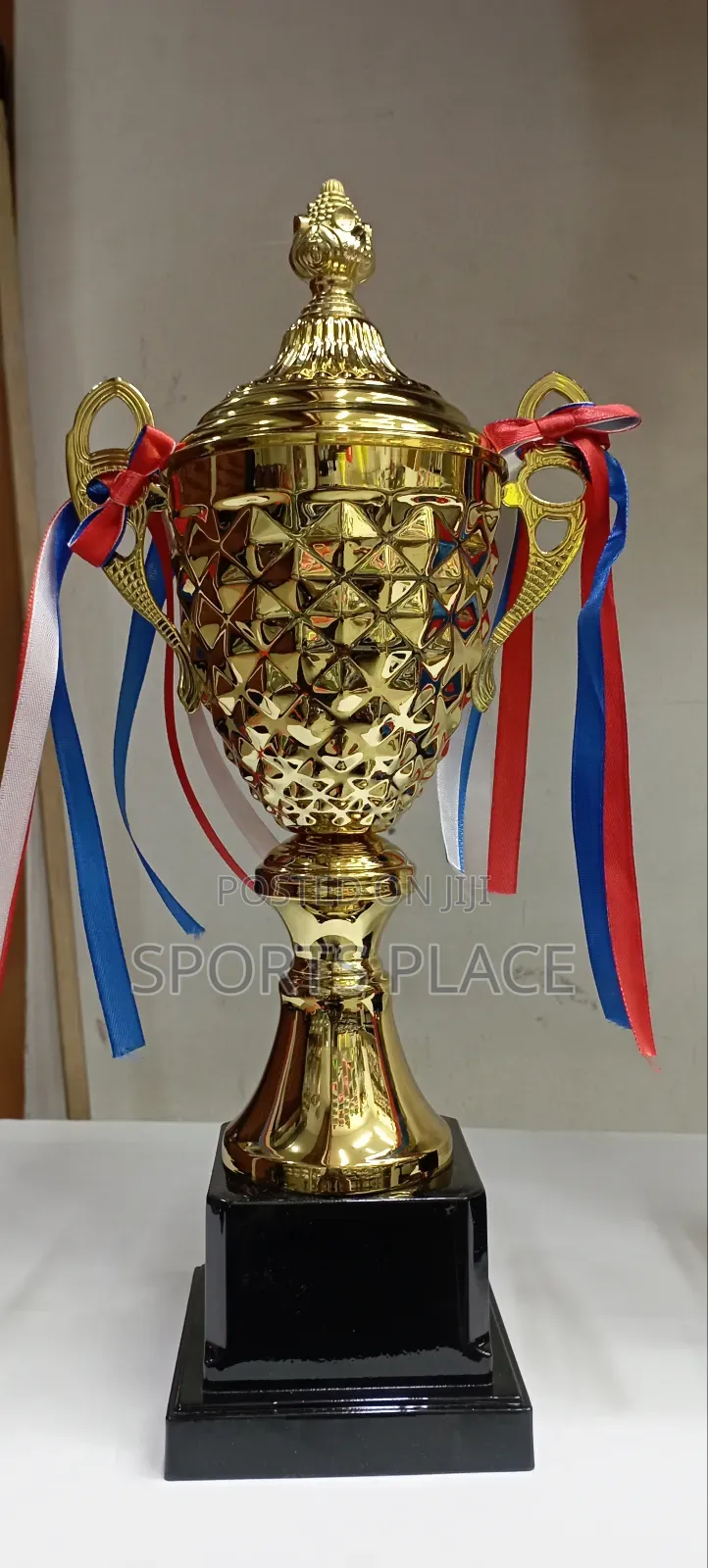 Small Golden Trophy - 36cm