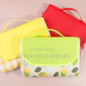 Waterproof Picnic Mat - thumbnail 2
