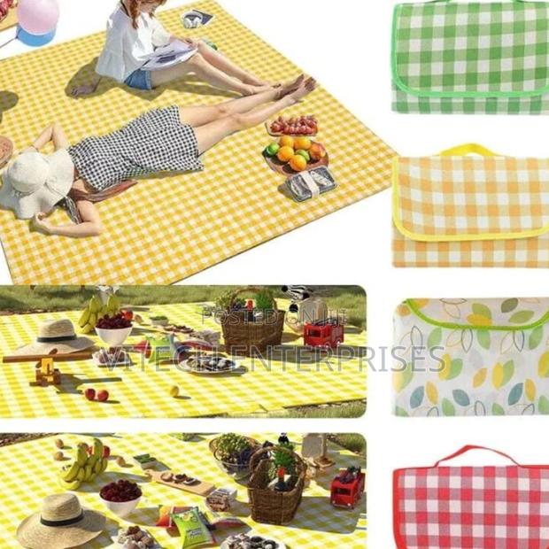 Picnic Mat Thickened Waterproof - main view