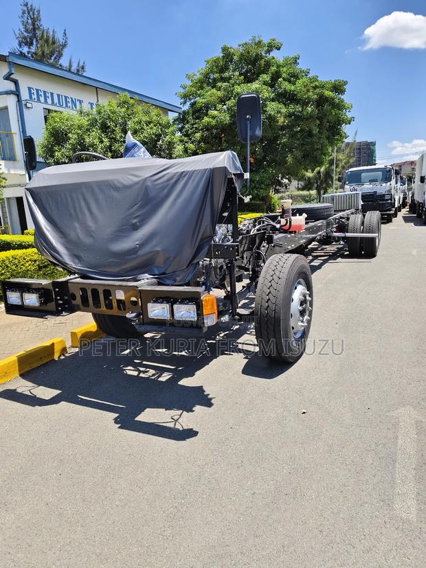 New Isuzu EcoMax 2815 2023