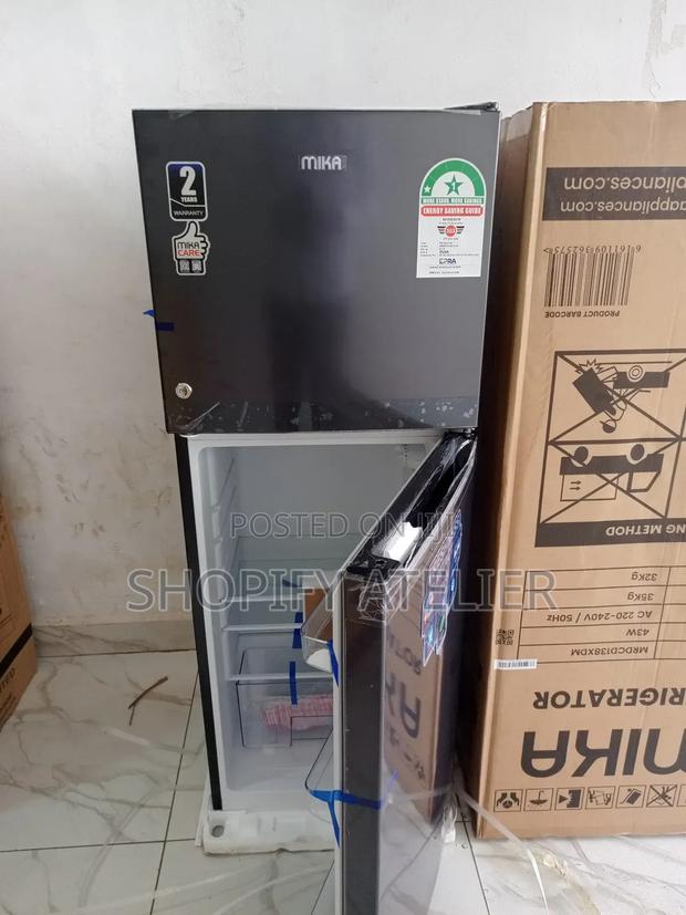 Mika 138l Double Door Fridge With Free Fridge Guard