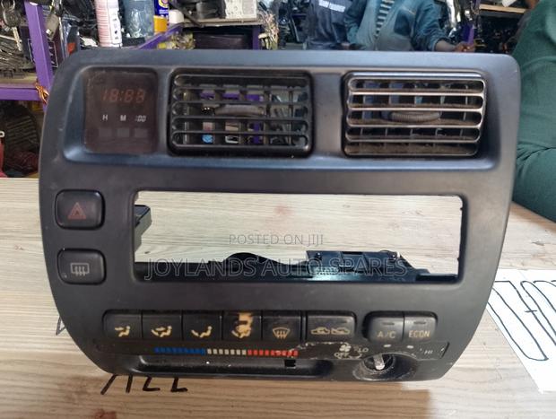 AE100/102 AC/Radio Phace - main view