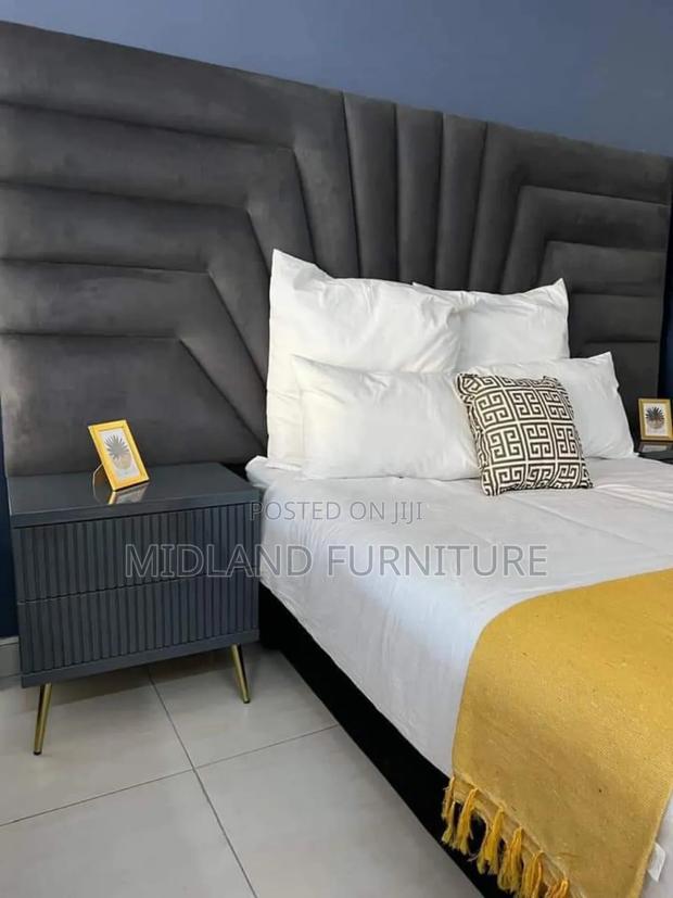 Modern Beds With Overlapping Headboard - thumbnail 4
