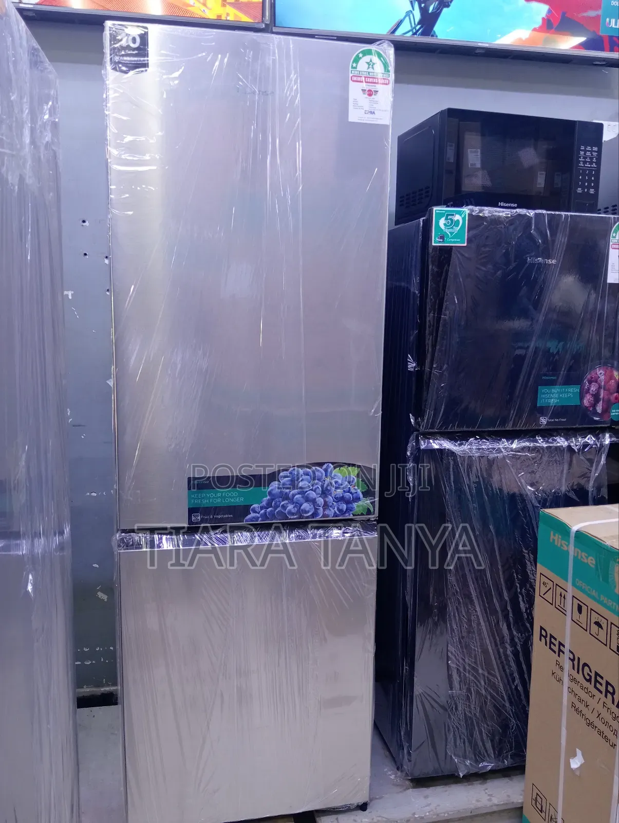 Hisense Bottom Fridge With Inbuilt Water Dispenser 286L