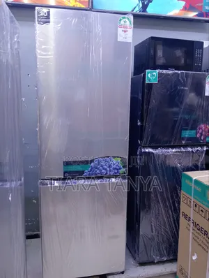 Hisense Bottom Fridge With Inbuilt Water Dispenser 286L