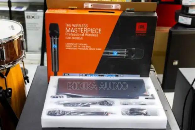 JBL KMC 8 Professional Wireless (UHF System) Microphone - main view