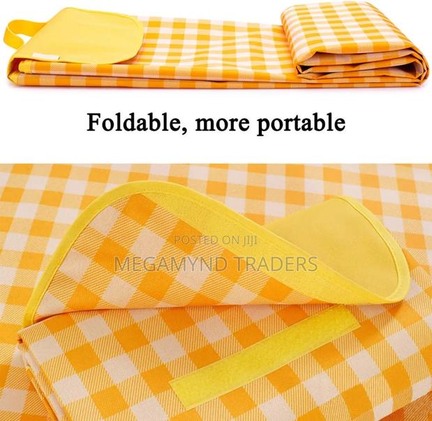 Waterproof Outdoor Picnic Mat - thumbnail 3