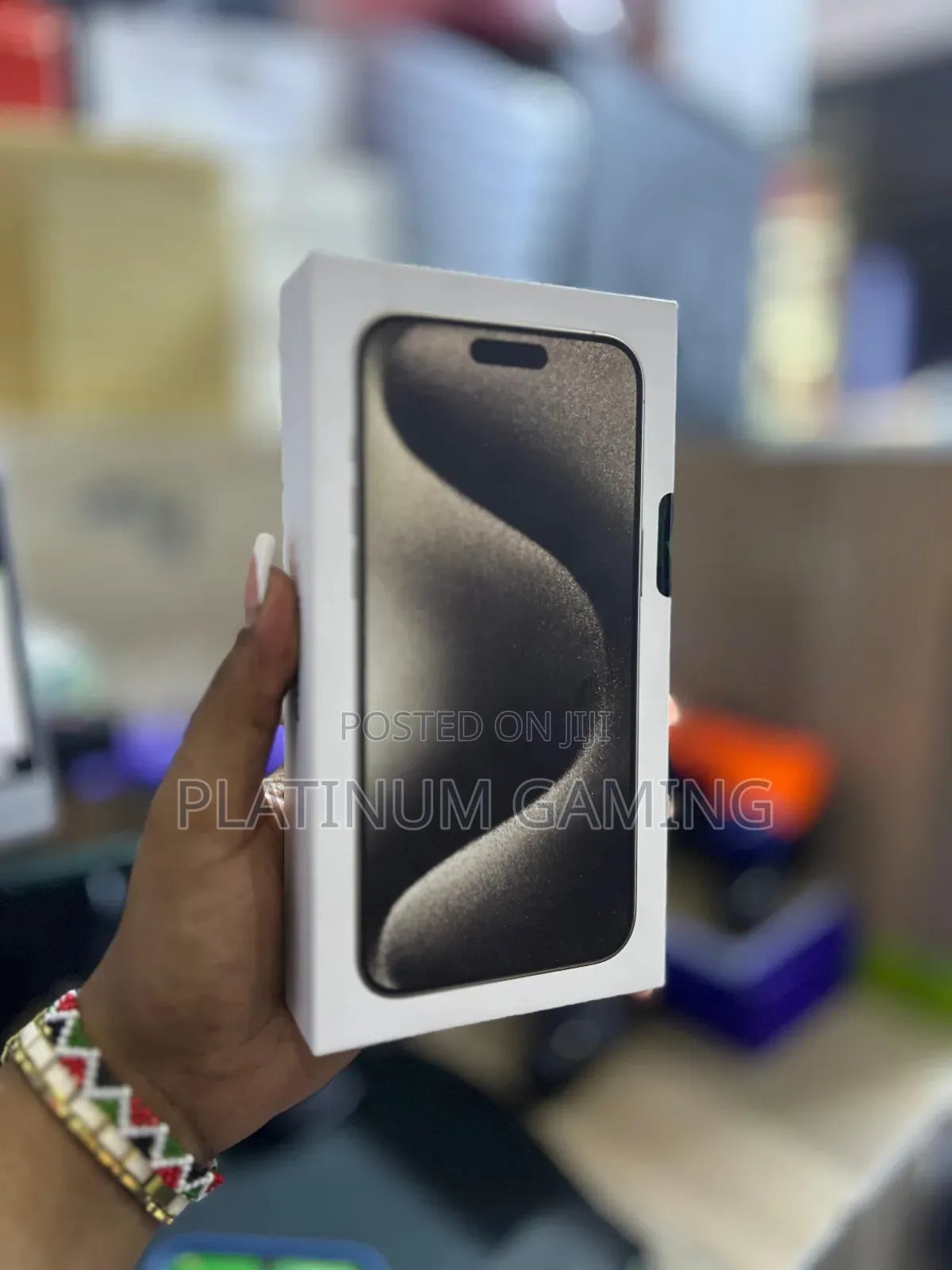 New Apple iPhone 15 Pro Max 256 GB Silver