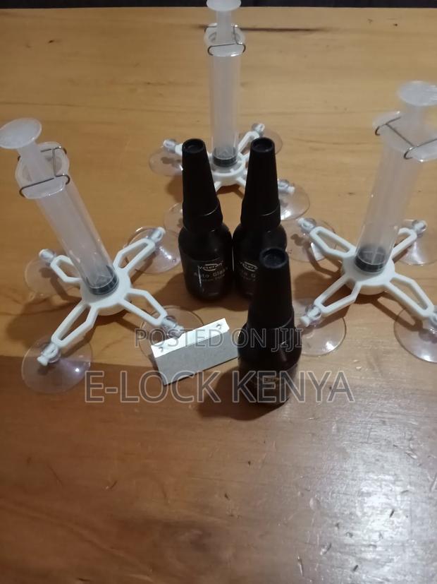 Advocated Windshield Crack Restoration Fluid