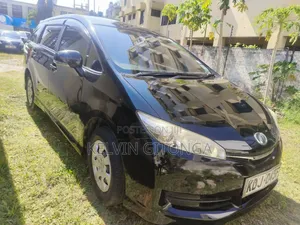 Toyota Wish 2014 Black