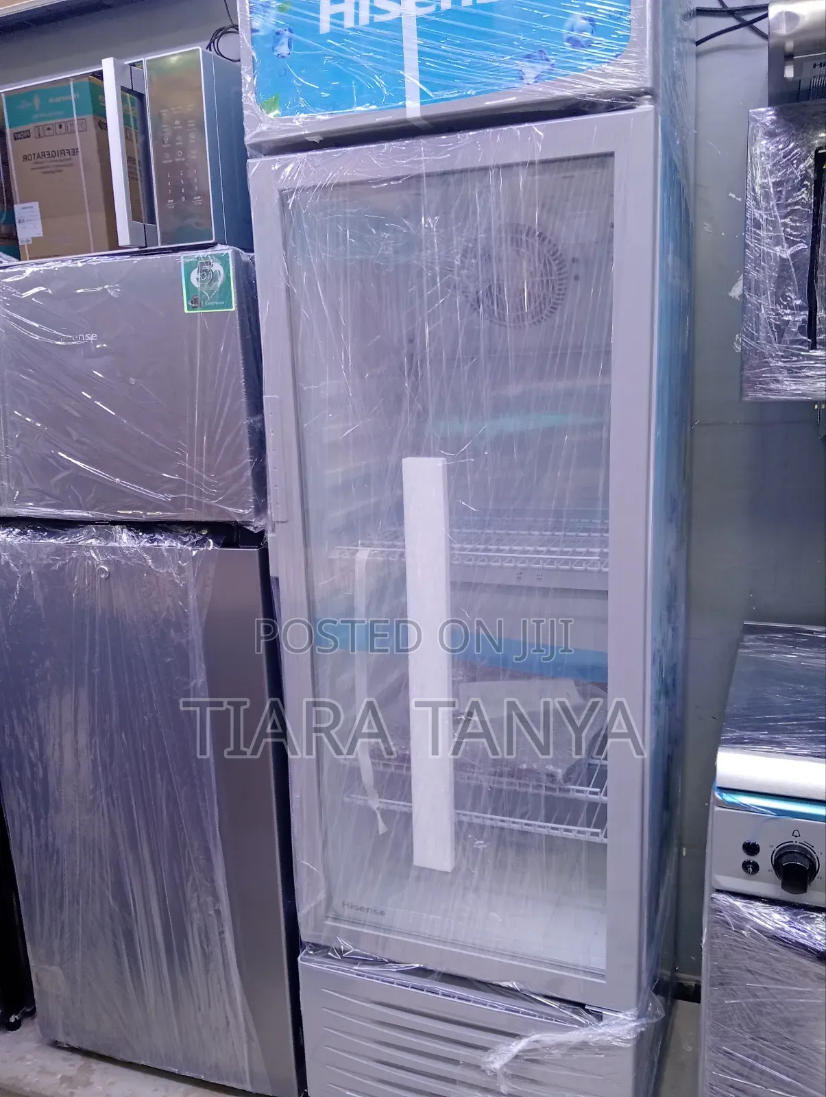 Hisense 222L Showcase Refrigerator FL30FC