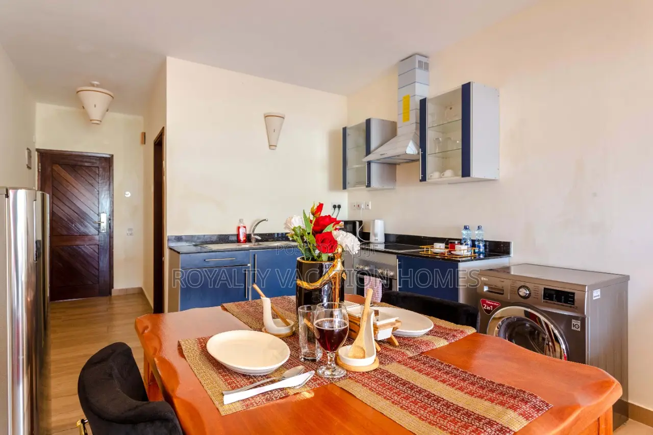 Beachfront Getaway Studio Apartment in Diani