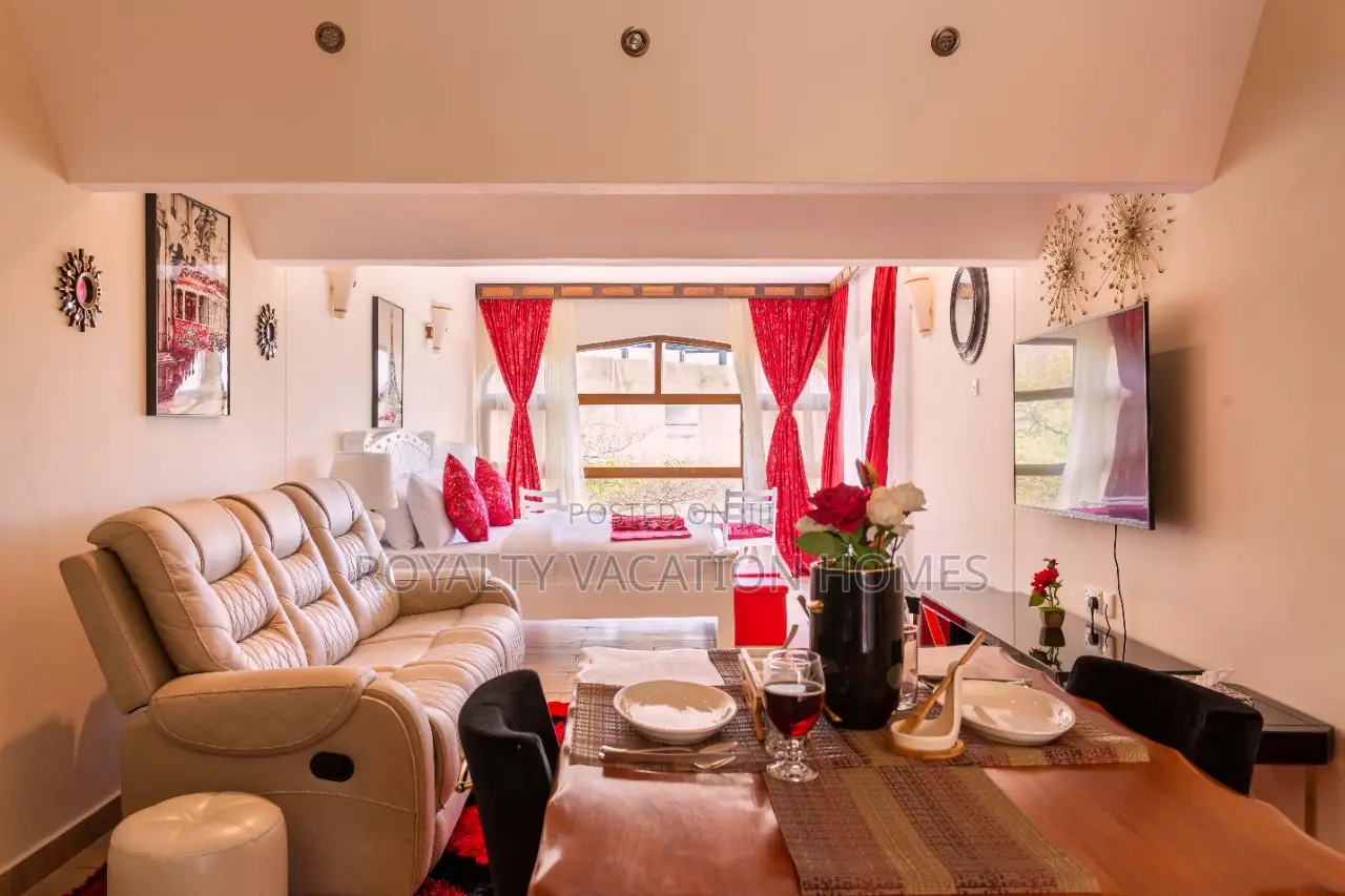 Beachfront Getaway Studio Apartment in Diani