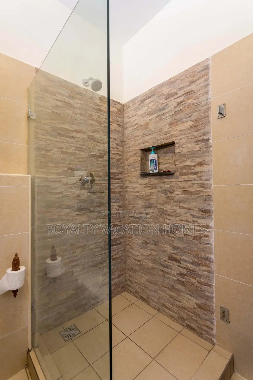 Beachfront Getaway Studio Apartment in Diani