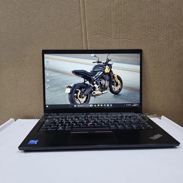 Laptop Lenovo ThinkPad E14 G5 16GB Intel Core I5 SSD 512GB - main view