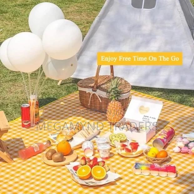 Waterproof Outdoor Picnic Mat - thumbnail 10