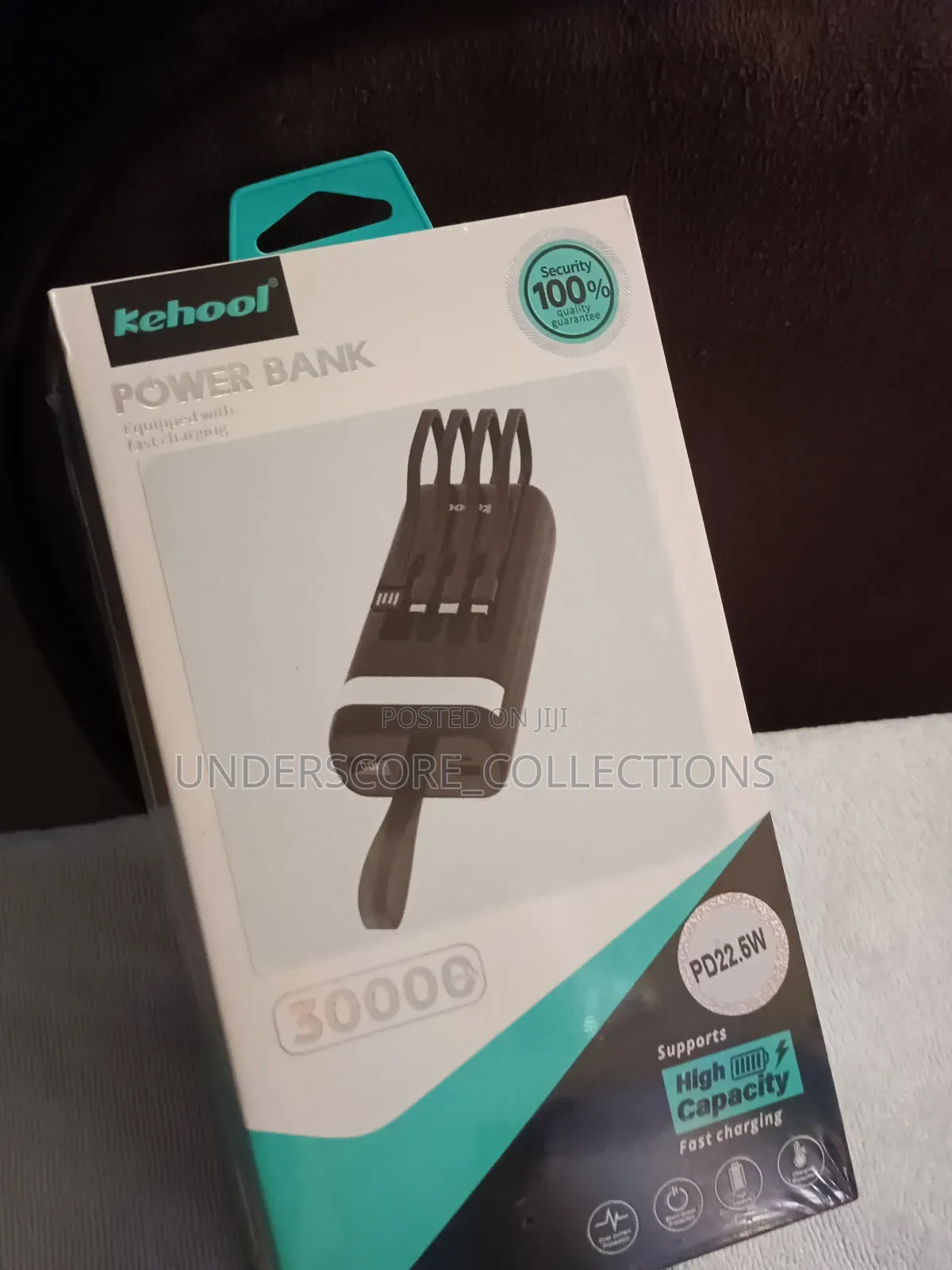 Powerbank With 30,000mah in Black With 4 Different Chargers