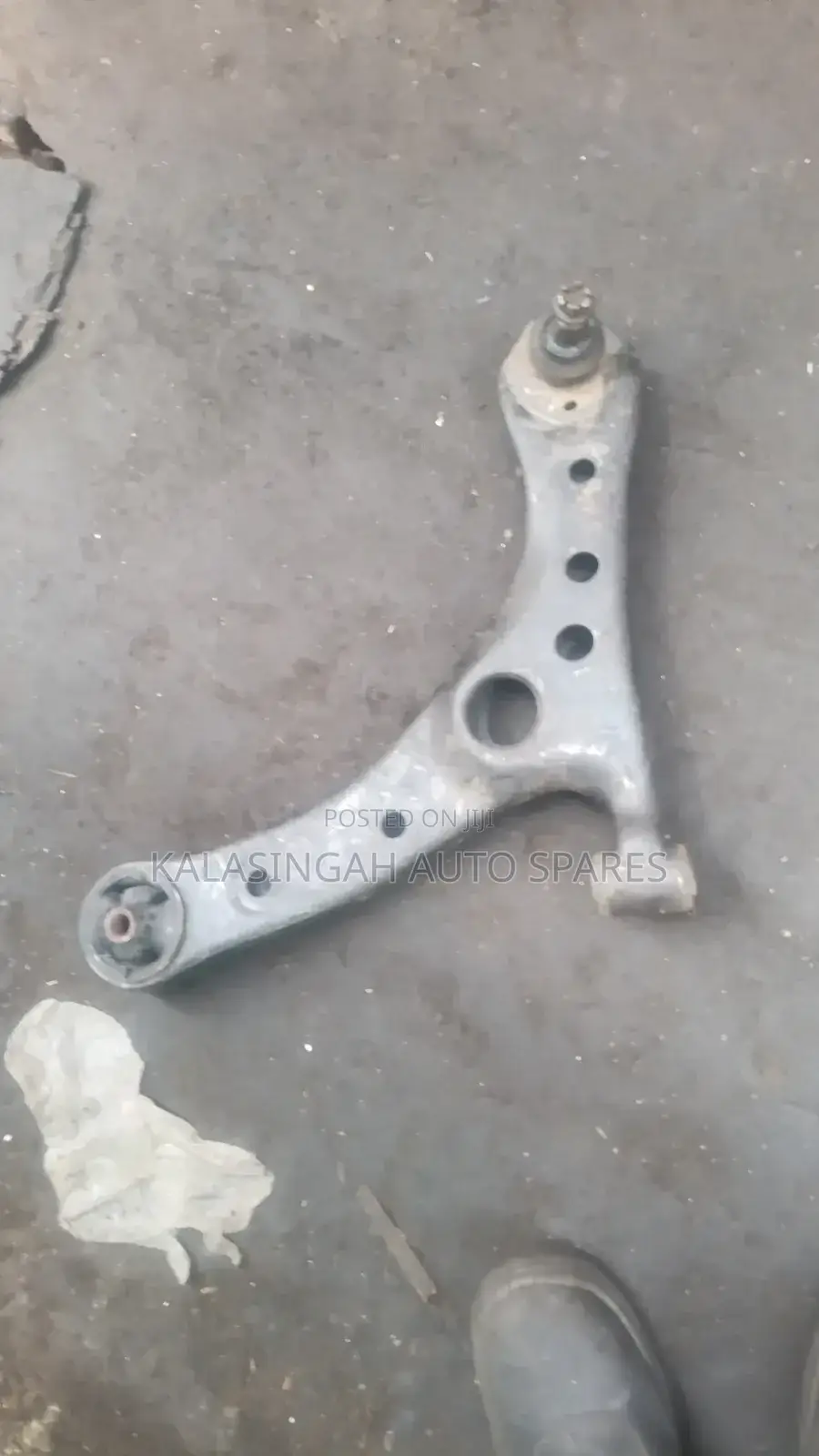 Control Arm Voxy