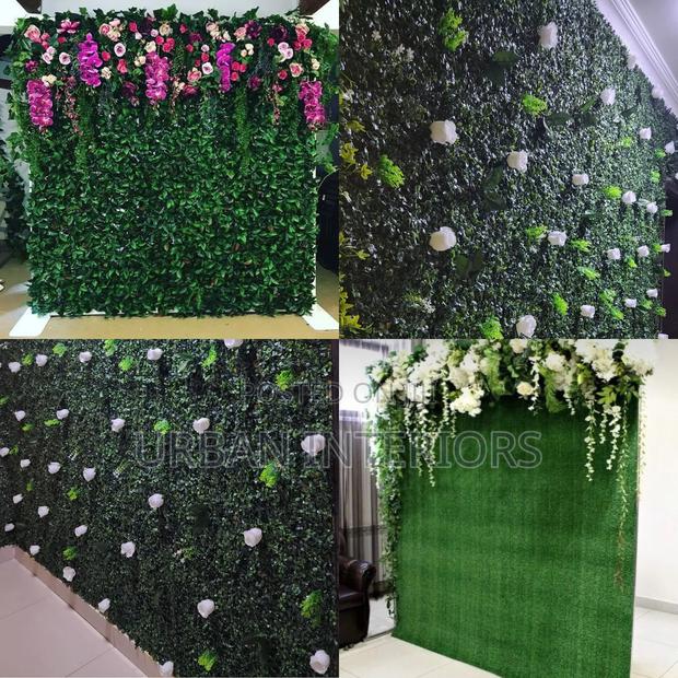 Artificial Green Wall Hedges With Roses