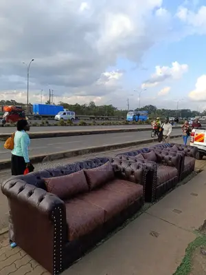 Luxurious Brown 7 Seater Chesterfield Sofa