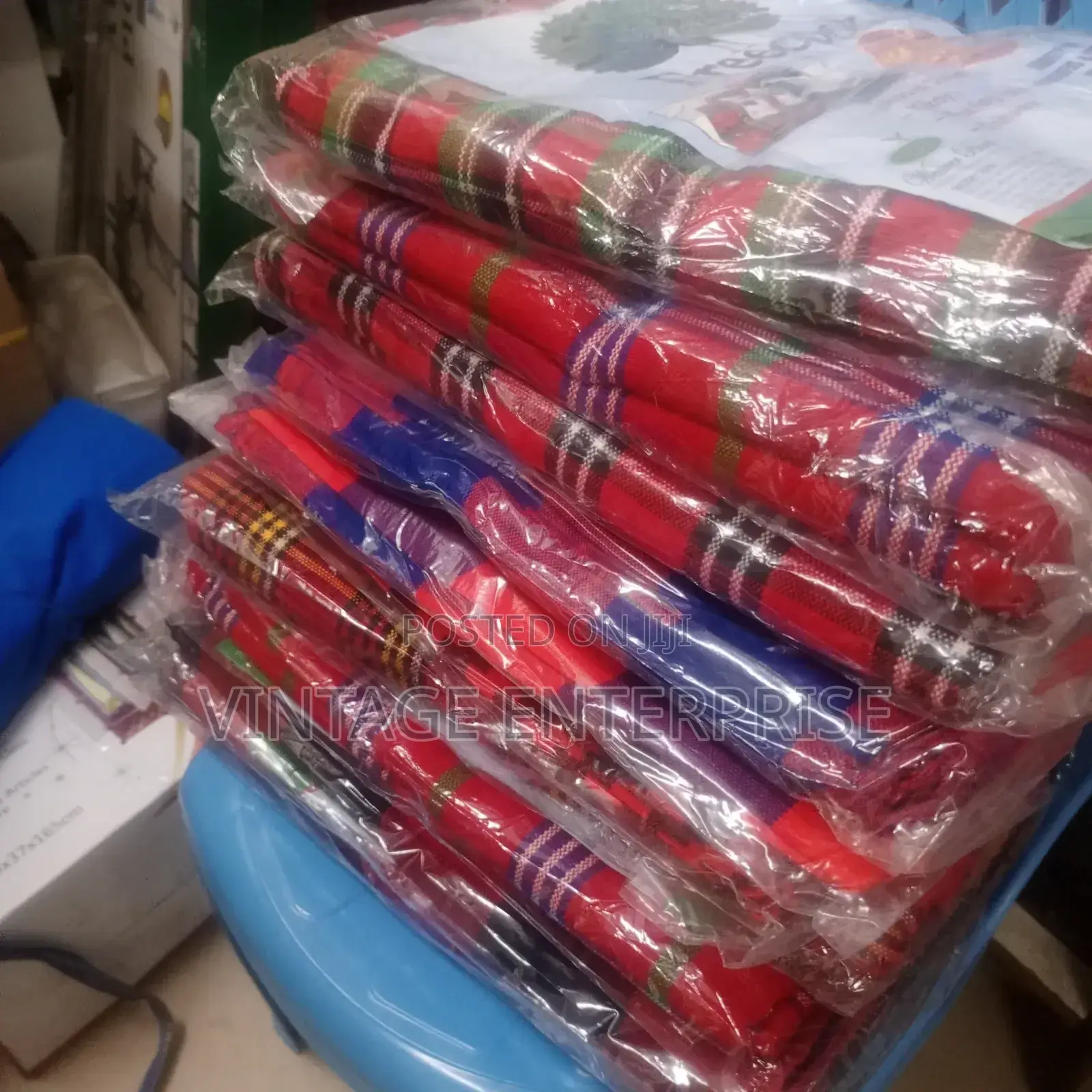 *Kenyan Maasai Shuka*