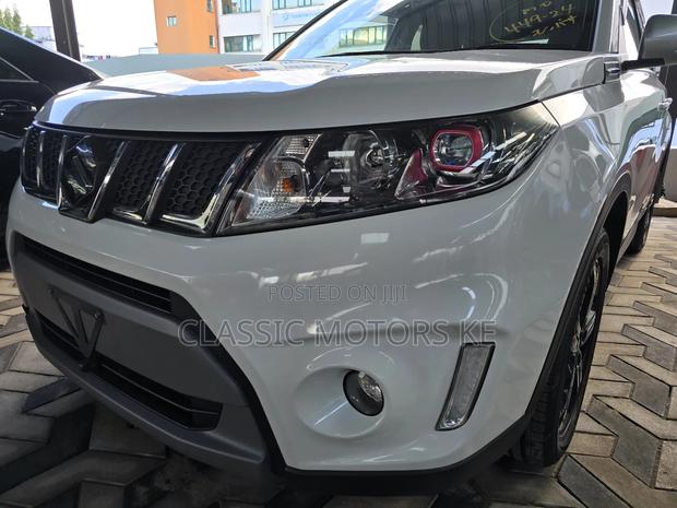 Suzuki Escudo 2018 White - thumbnail 9