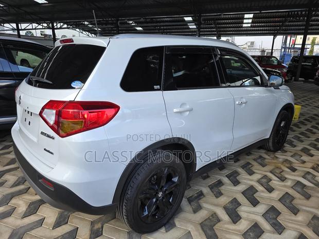 Suzuki Escudo 2018 White - thumbnail 6