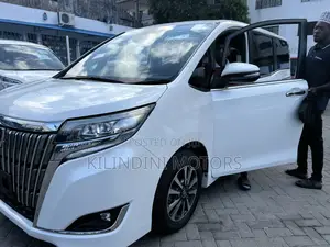 Toyota Esquire 2018 White