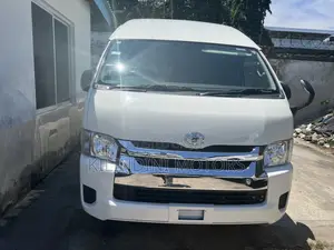 Toyota HiAce 2017 White