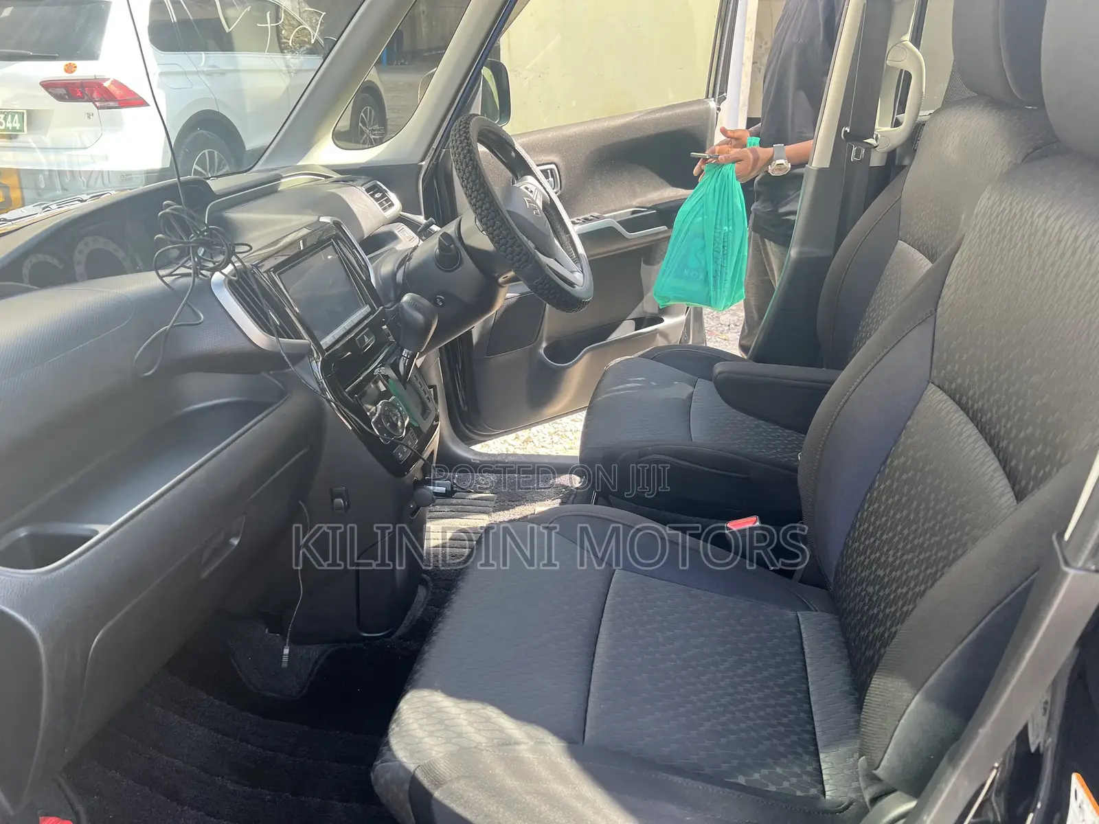Suzuki Solio 2017 Black