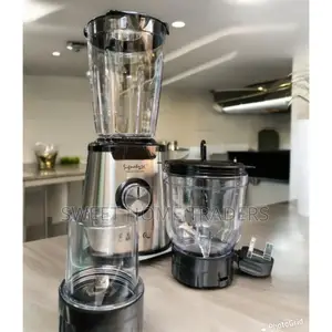 3 in 1 Signature Blender* Signature Make