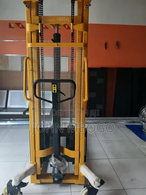 Hydraulic Manual Stacker Machine