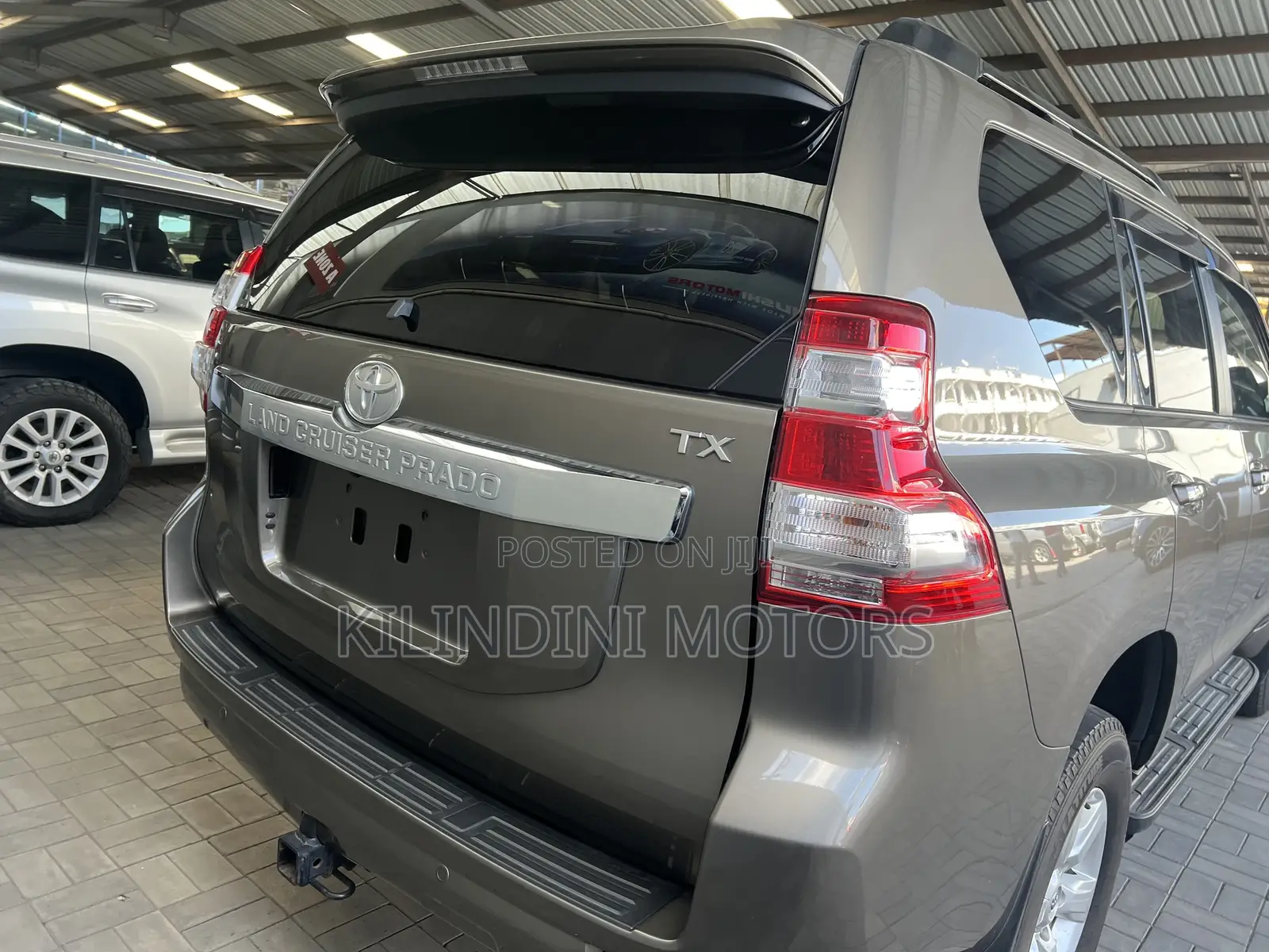 Toyota Land Cruiser Prado 2017 Gray