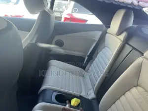 Mercedes-Benz C180 2018 White