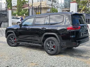 New Toyota Land Cruiser 2023 Black