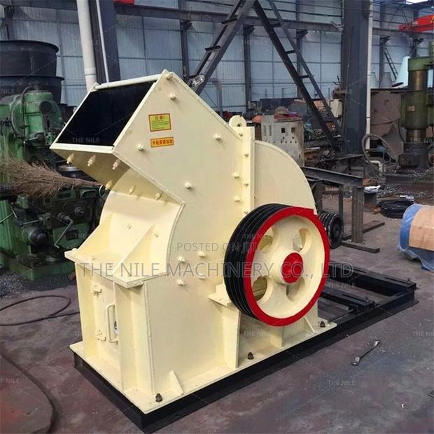 Stone Hammer Crushing Machine for Quarry Ore Limestone - main view