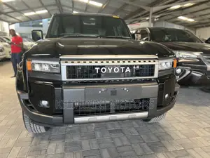 Toyota Land Cruiser Prado 2023 Black