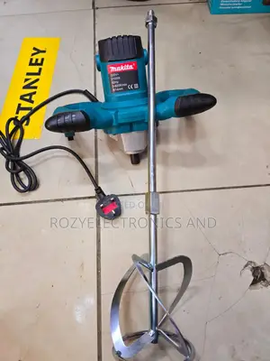 Makita Paint Mixer 2600 Watts