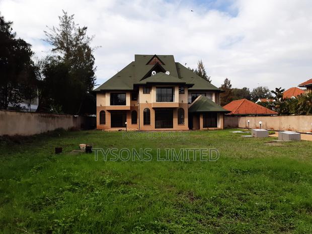 7bdrm Villa in Runda for sale - thumbnail 3
