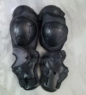 *Protective Guard/Protective Guard*