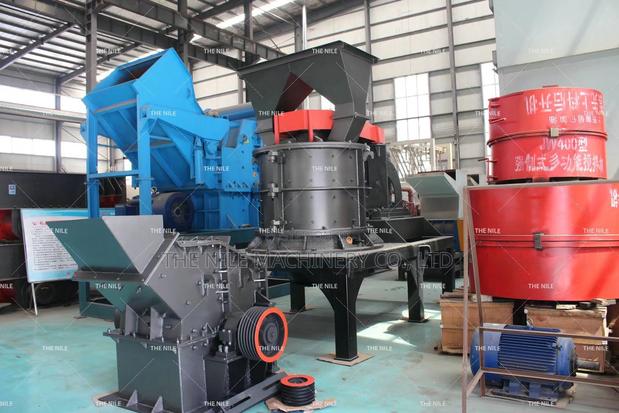 Sand Maker Vertical Hammer Crusher and Stone Hamemr Crusher - main view