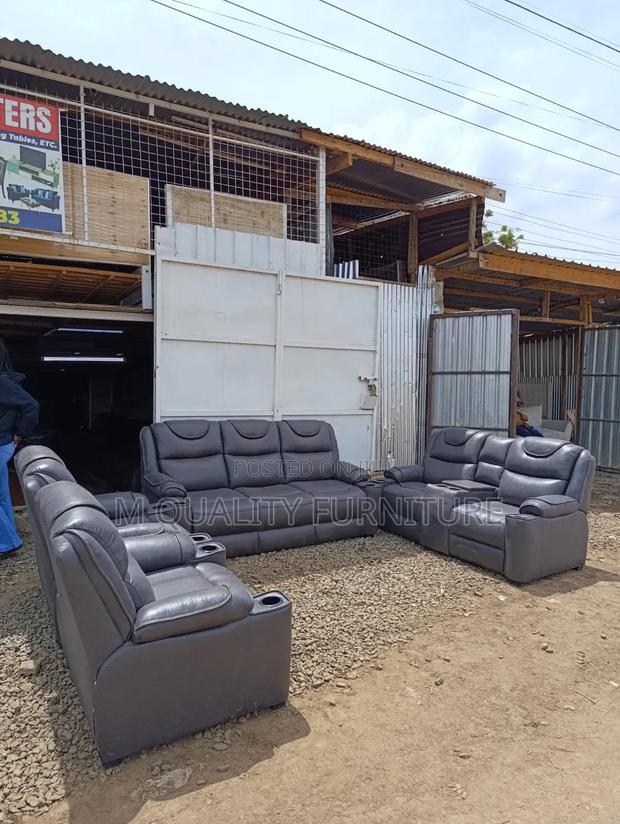 Semi Recliner