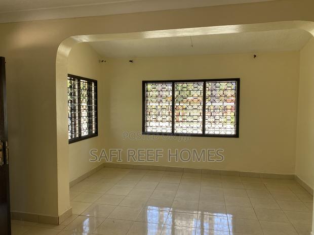 4bdrm Maisonette in Nyali for rent - thumbnail 11